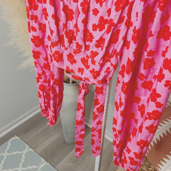 Revolve | Sanctuary Going Solo Crop Tie Top in Cherry Kiss - Picture 7 of 11